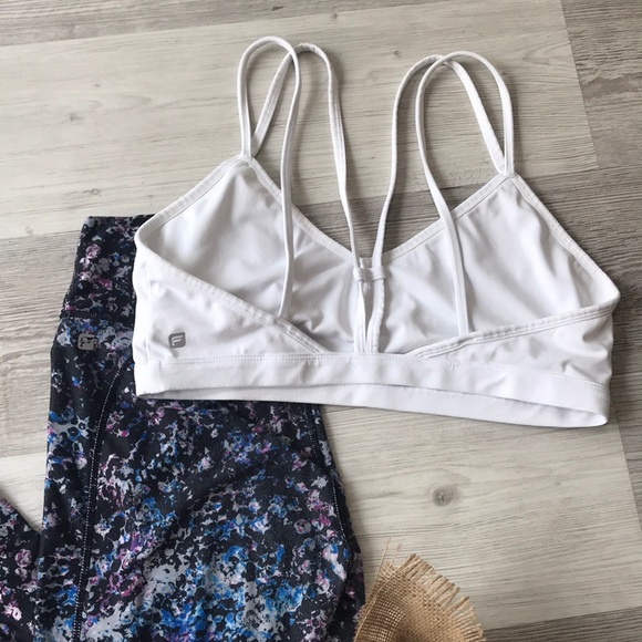 Fabletics Bundle - Picture 4 of 7